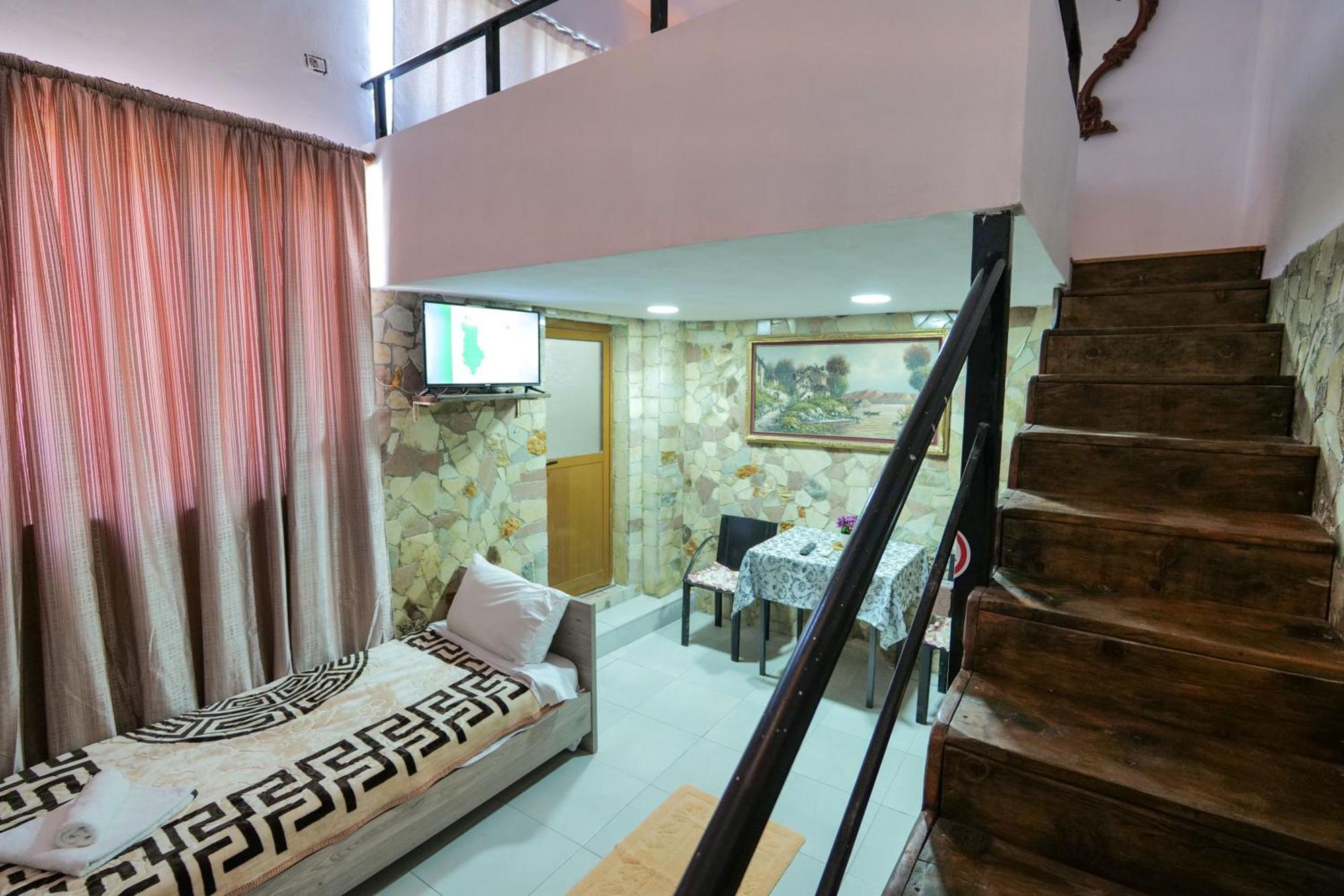 Garden Villa Lake Side & Glamping 卡萨米尔 外观 照片