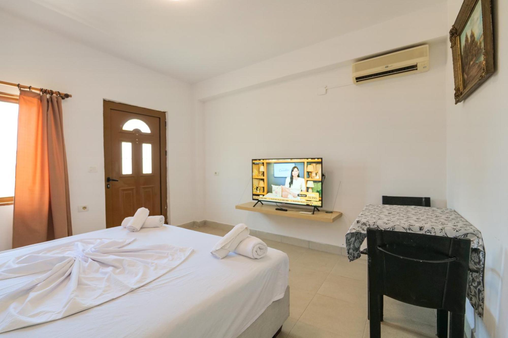 Garden Villa Lake Side & Glamping 卡萨米尔 外观 照片
