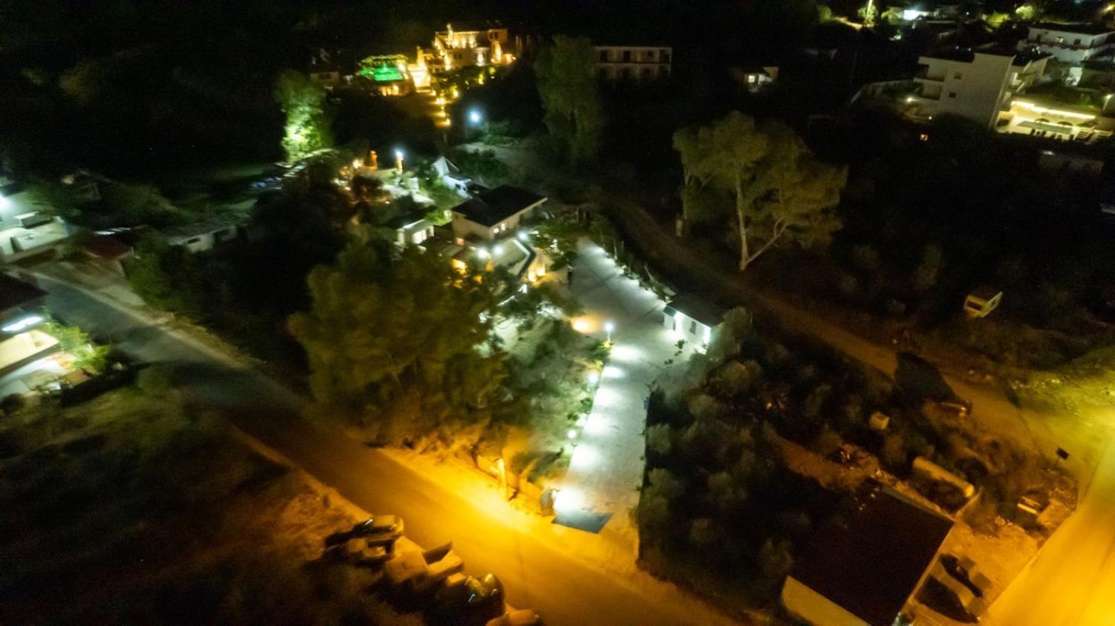 Garden Villa Lake Side & Glamping 卡萨米尔 外观 照片