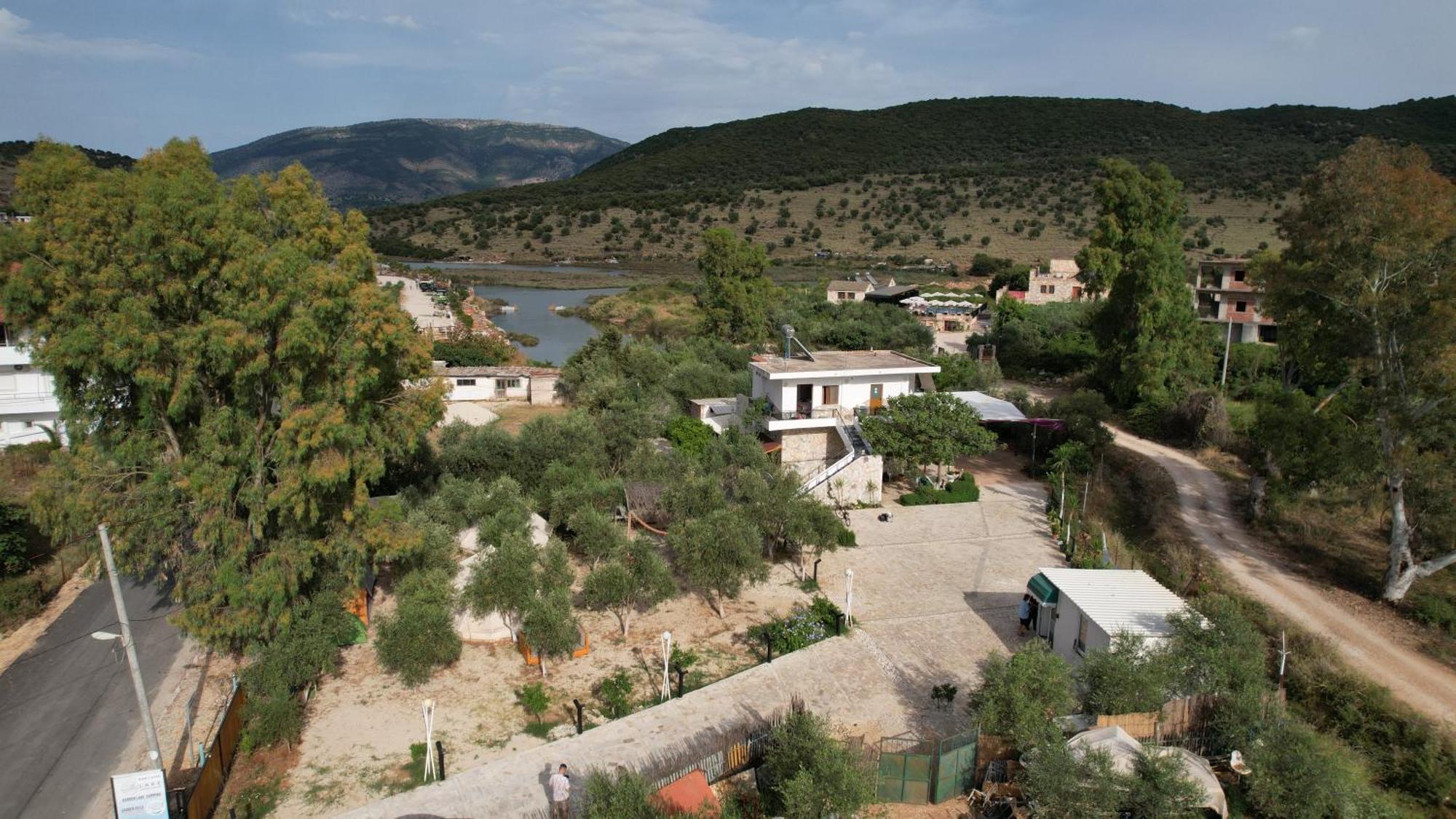 Garden Villa Lake Side & Glamping 卡萨米尔 外观 照片