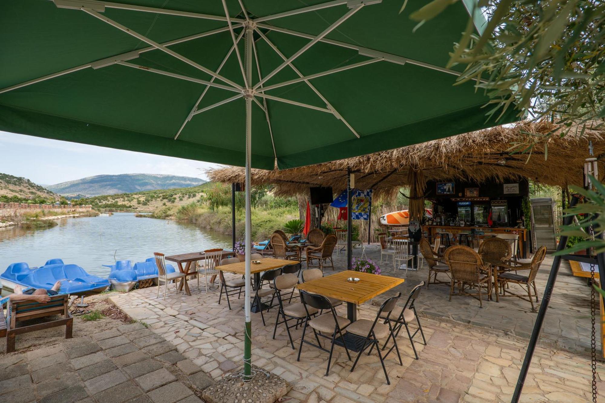 Garden Villa Lake Side & Glamping 卡萨米尔 外观 照片