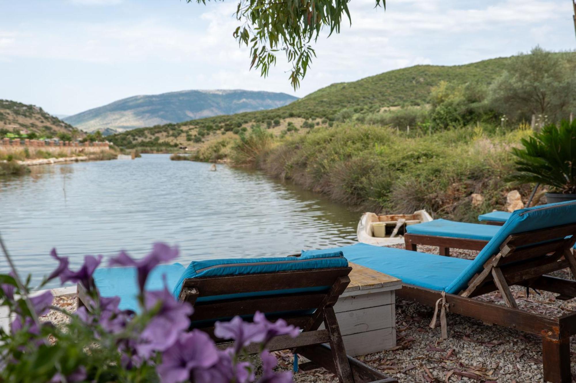 Garden Villa Lake Side & Glamping 卡萨米尔 外观 照片