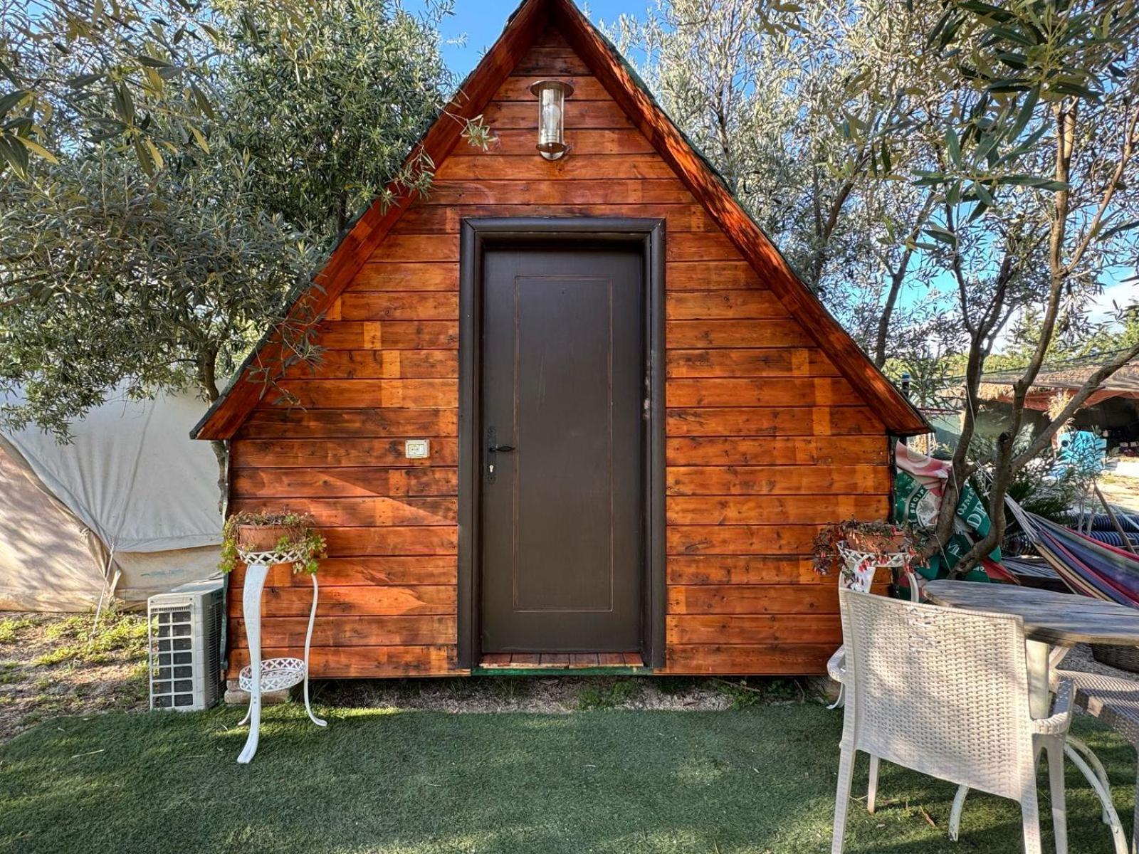Garden Villa Lake Side & Glamping 卡萨米尔 外观 照片